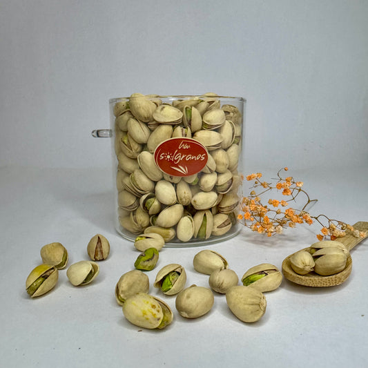 Pistacho con Cascara